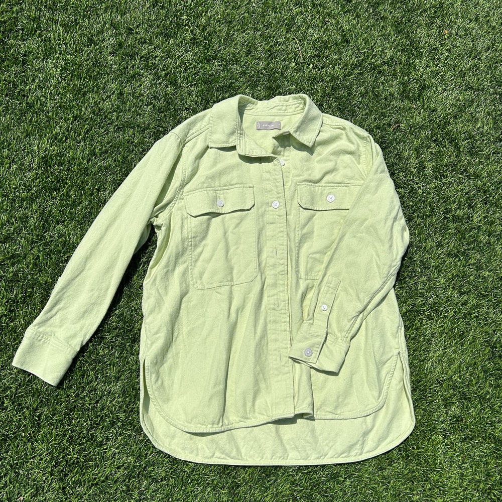 Everlane green button down shirt size Medium - Picture 2 of 5
